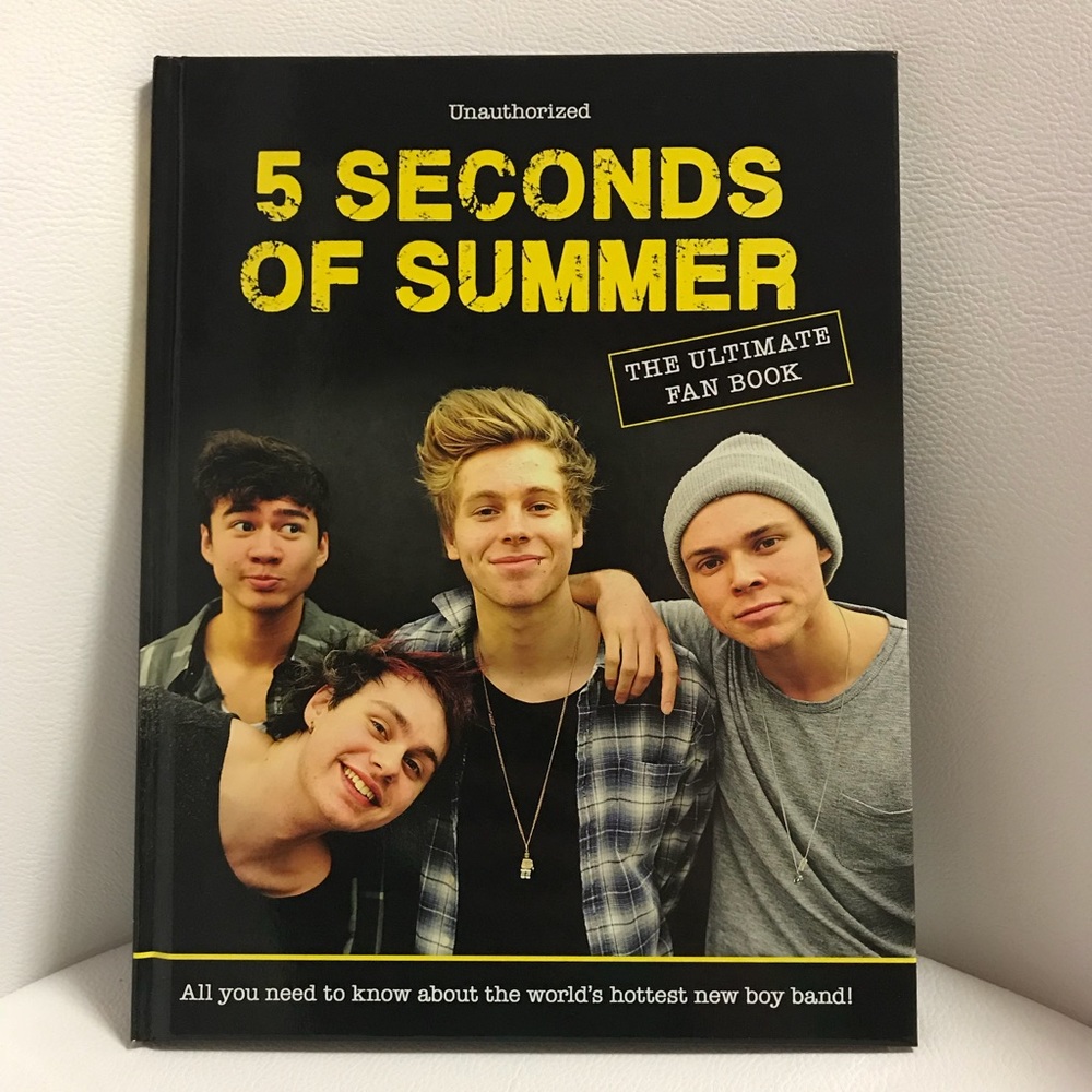 5 Seconds Of Summer The Ultimate Fan Book (5SOS)
